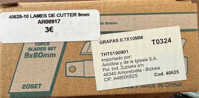 TOTAL - ETUI DE 10 LAMES DE CUTTER 9mm