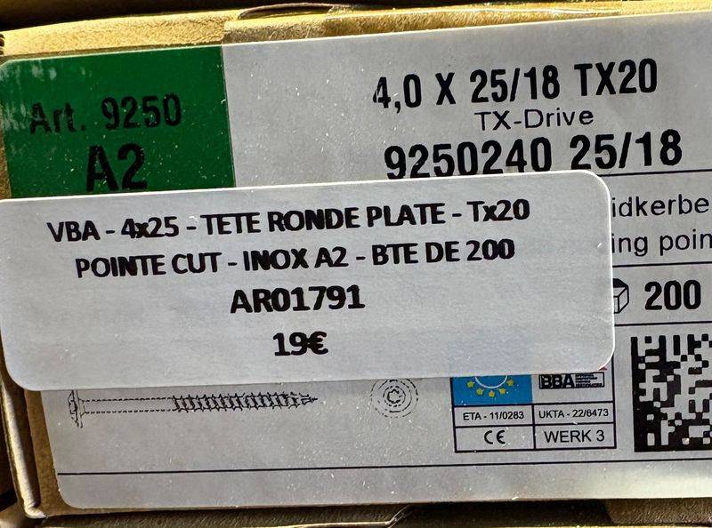 VIS A BOIS - 4x25 - Tx20 - TÊTE RONDE PLATE - POINTE CUT - INOX A2 - BOITE DE 200 VIS A BOIS - 4x25 - Tx20 - TÊTE RONDE PLATE - POINTE CUT - INOX A2 - BOITE DE 200