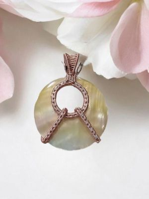 Rose Gold, Mother of Pearl Pendant