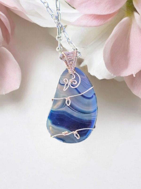 Stripped Agate, Rose Gold Rose Pendant