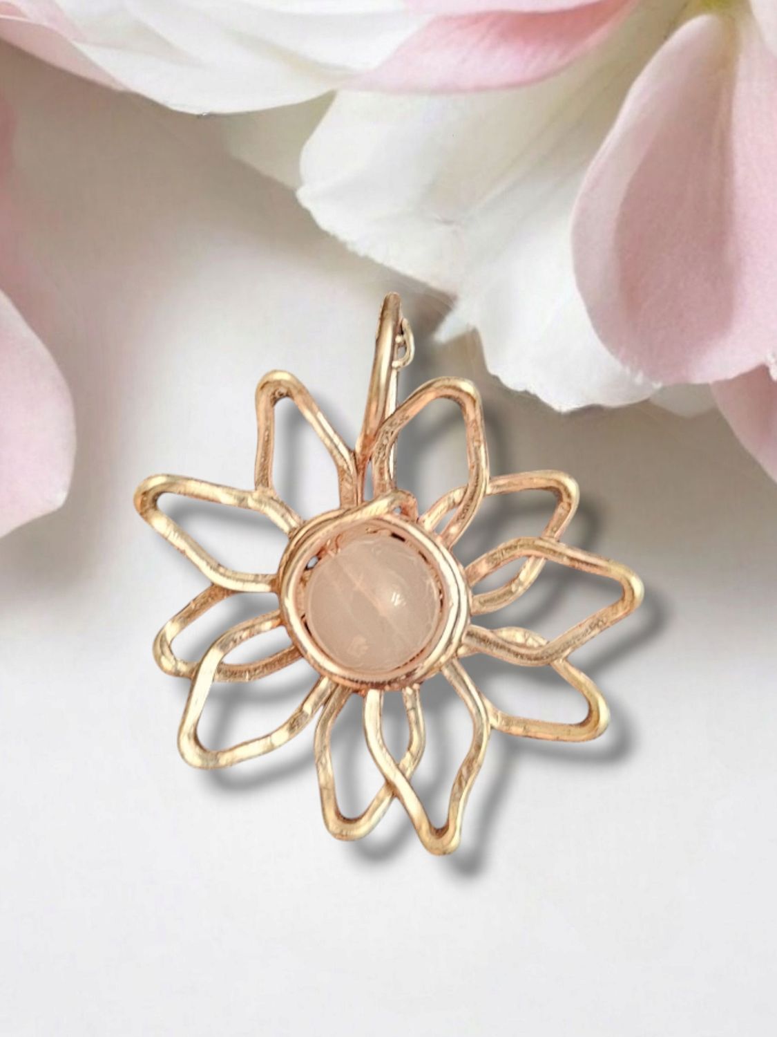 Rose Quartz Small Flower Pendant