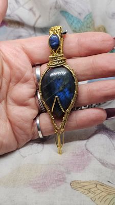 'Grace' Labradorite Pendant