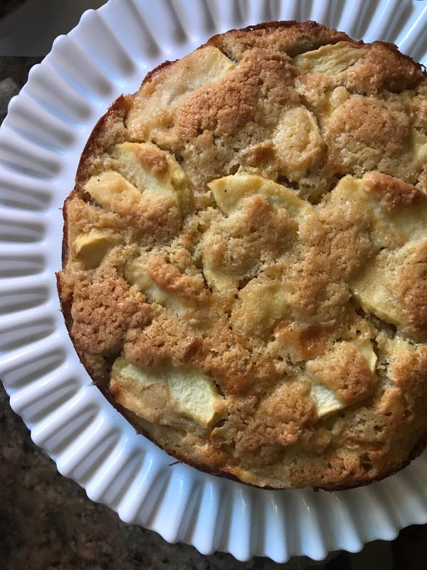 Classic apple cake