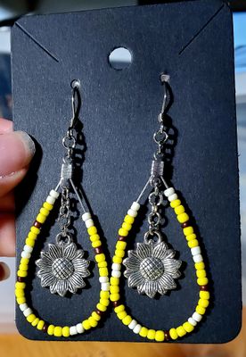 Sunflower Beaded Earrings