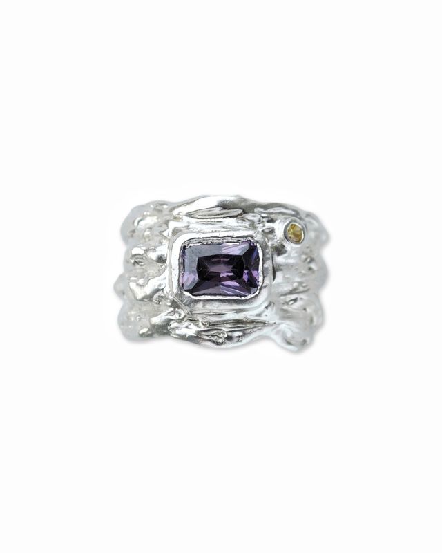Silver ring Size 17 ( 6 3/4 ring size US ring )