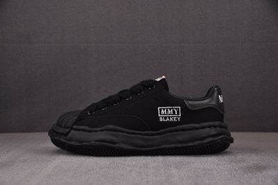 Miharas Black