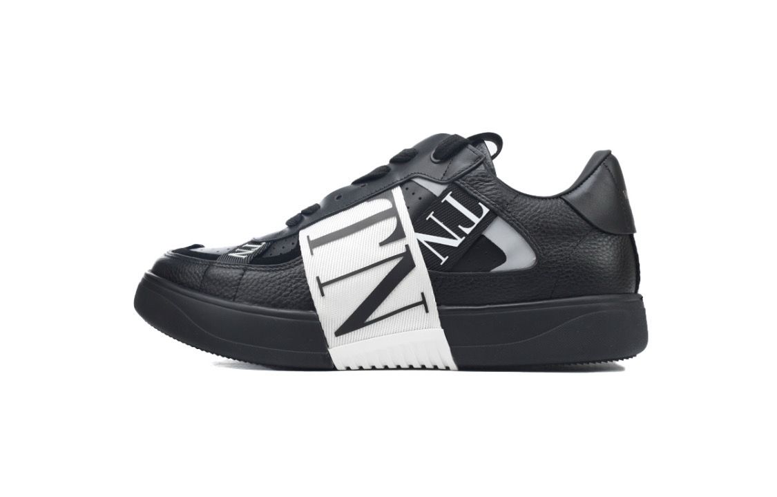 Valentino Sneaker