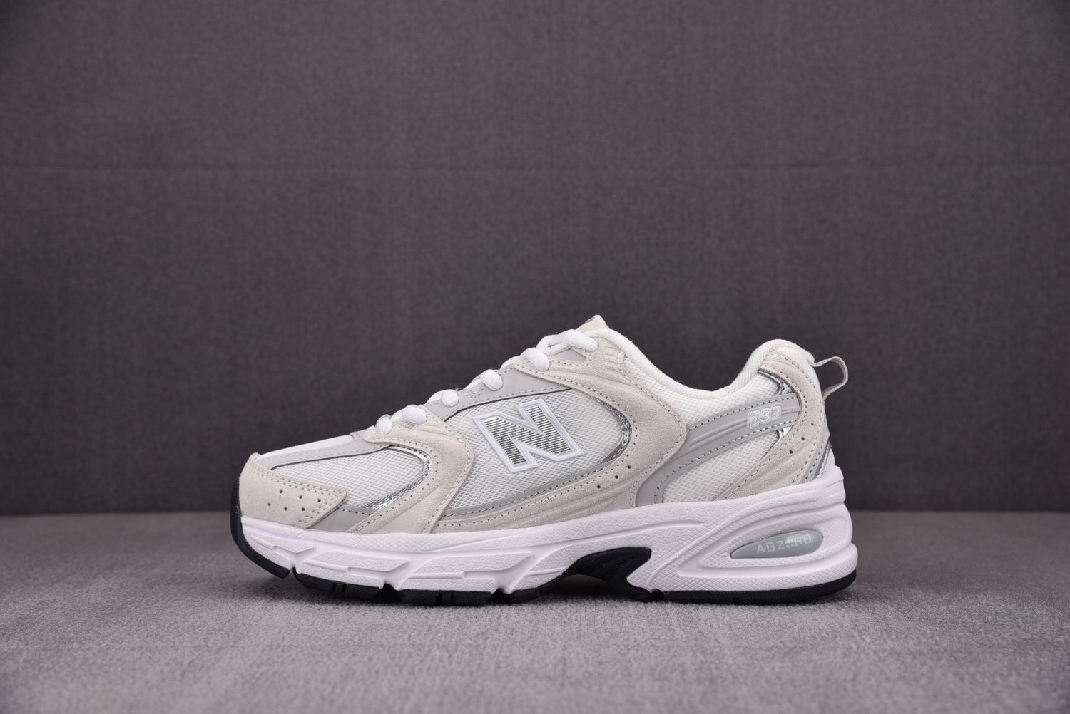 New Balance 530