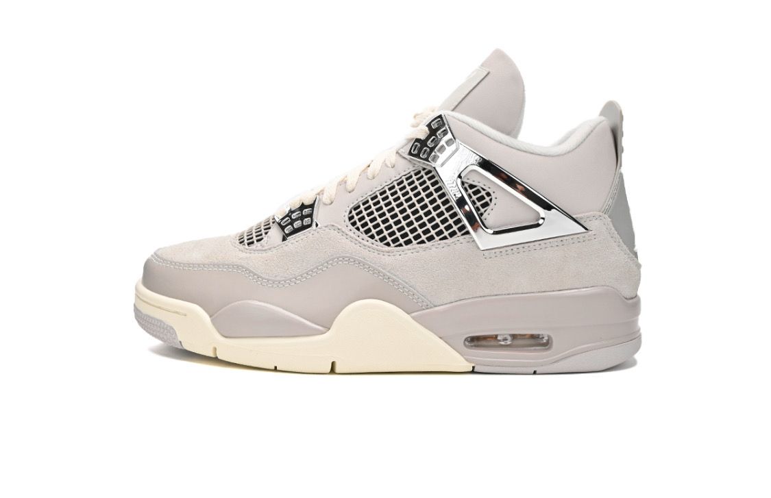 Jordan 4 Frozen Moment
