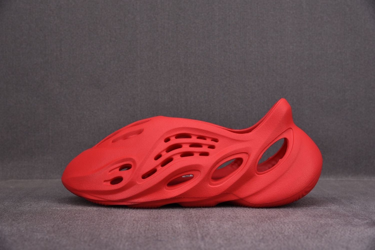 Yeezy Form Runner