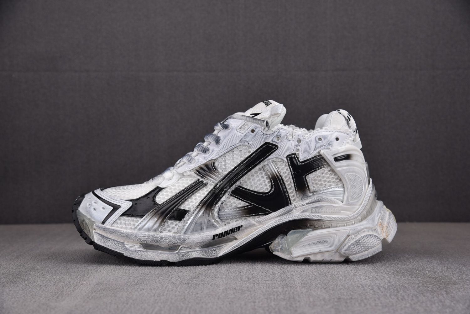 Balenciaga Runner