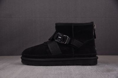 UGG