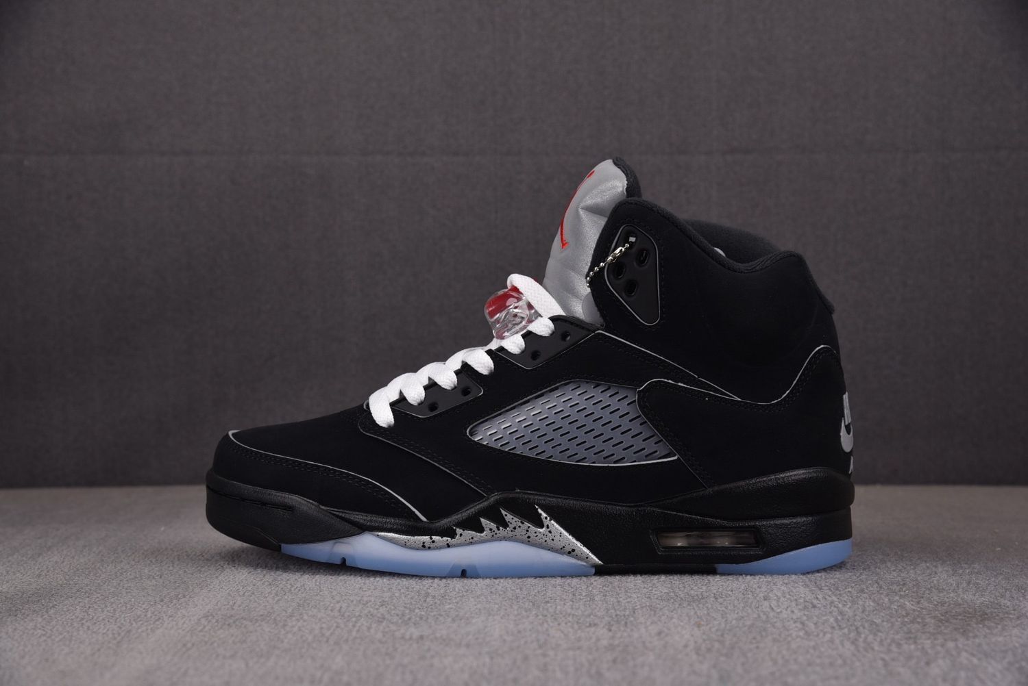 Air Jordan 5 Retro Black Metallic