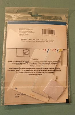 "Set of Elegant Duo gift tags, 5 inches (12.7 cm) in height, perfect for decorating gifts, crafts, and special occasions."