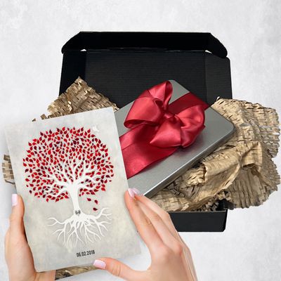 Garnet Treed Anniversary Gift Delivery Box Gift for Couple TOY-1546