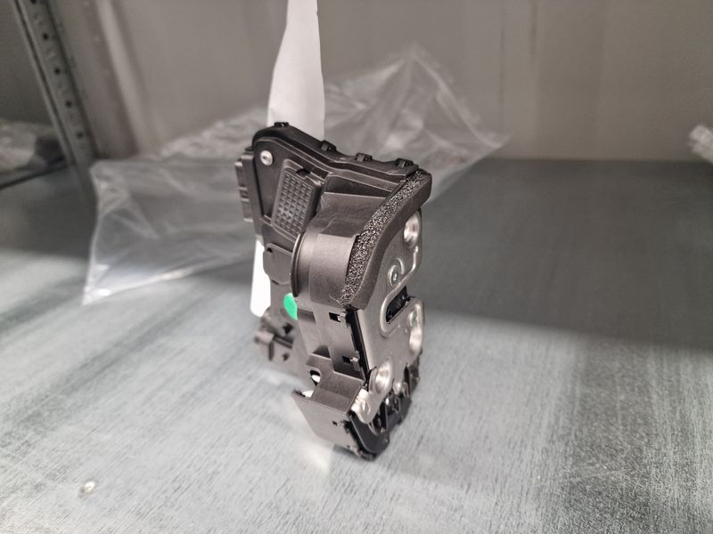 ASSY LATCH RR DR LH