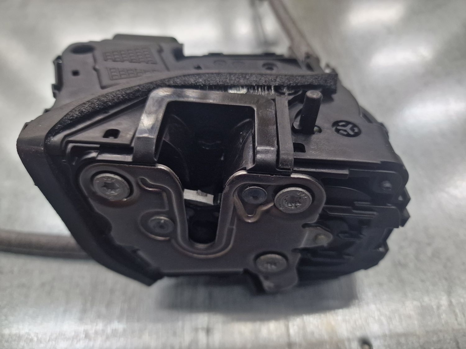 ASSY LATCH RR DR LH