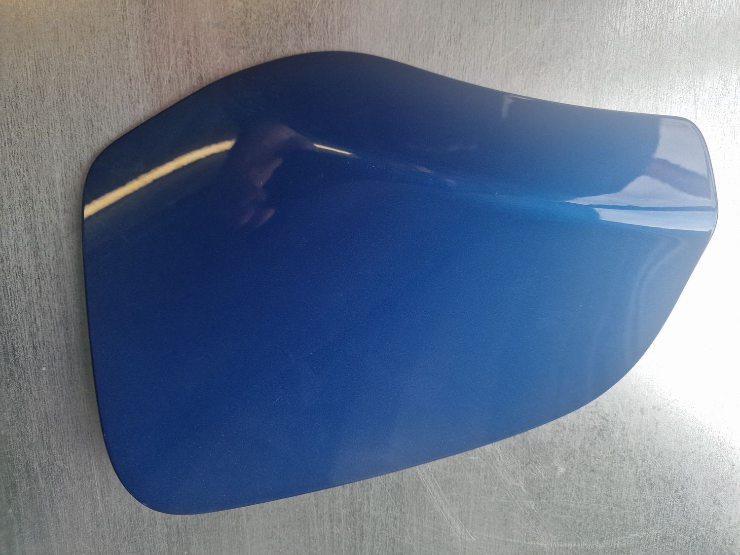 CHARGING LID OUTER PANEL blue - used