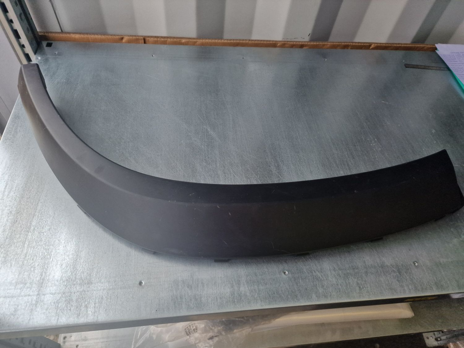 CLADDING RR LH - used