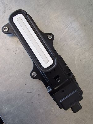 OUTER DOOR HANDLE FRT LH NFC FCWH