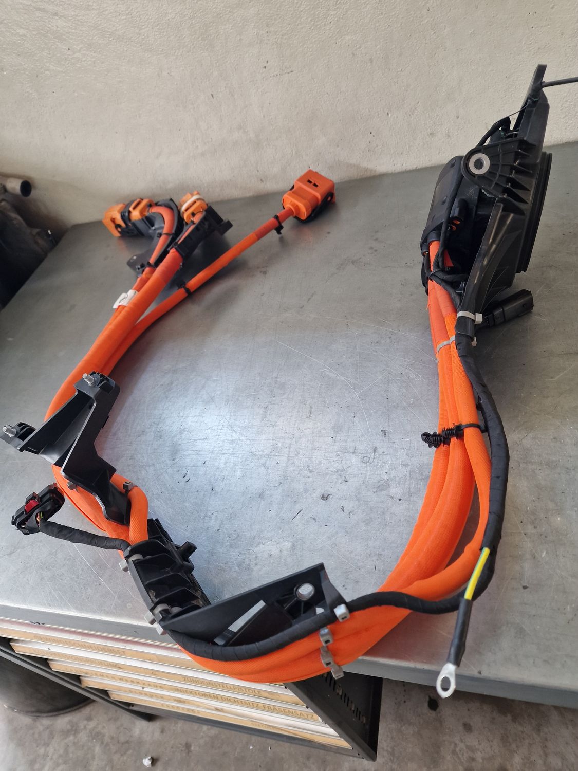 Charging Port HV Wiring Harness CCS1 US - dismounted