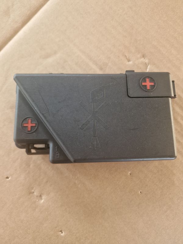 12V BATTERY COVER