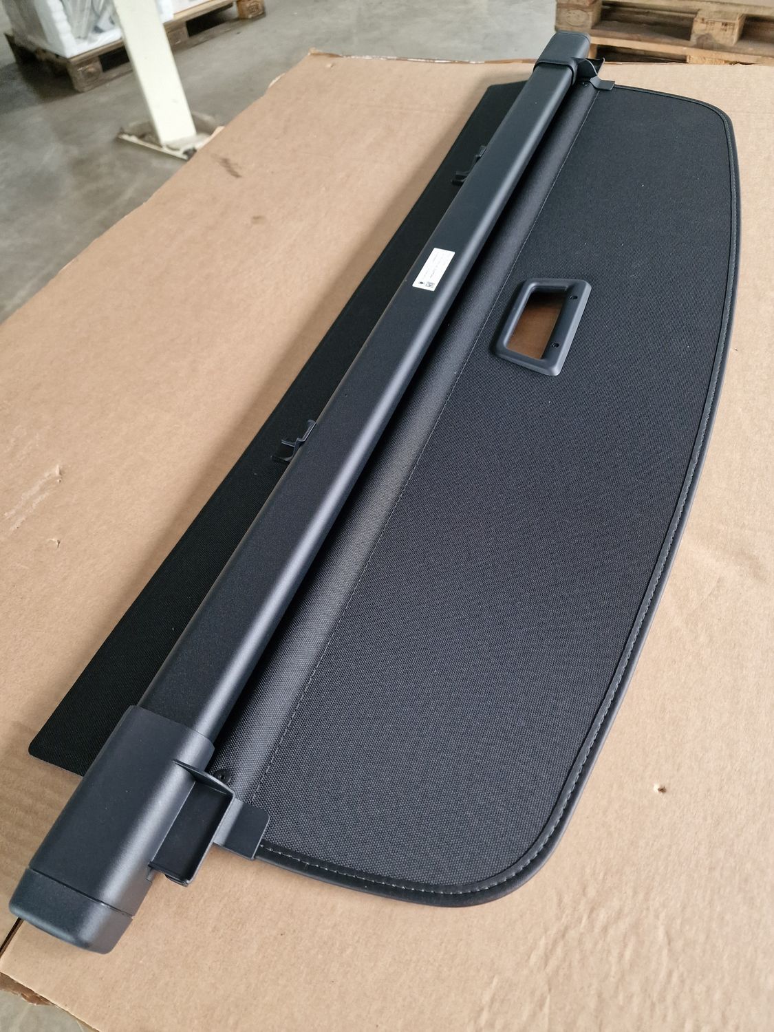 COMPARTMENT LUGGAGE COVER ASSY