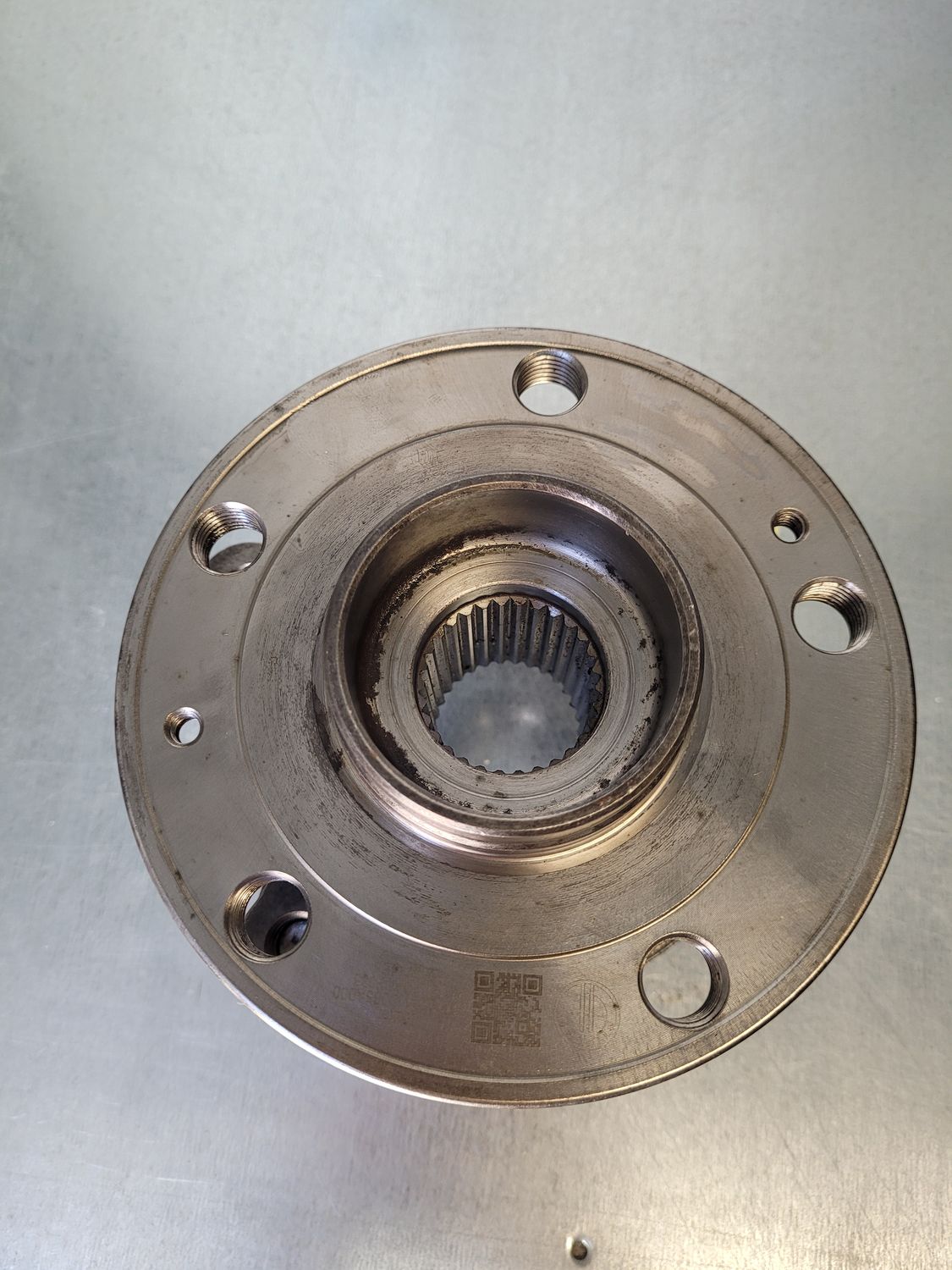 HUB BEARING DRIVEN