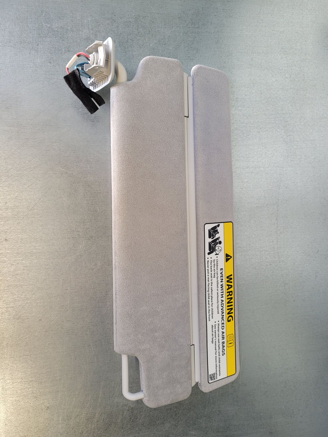 SUN VISOR ASSY LH FABRIC US white