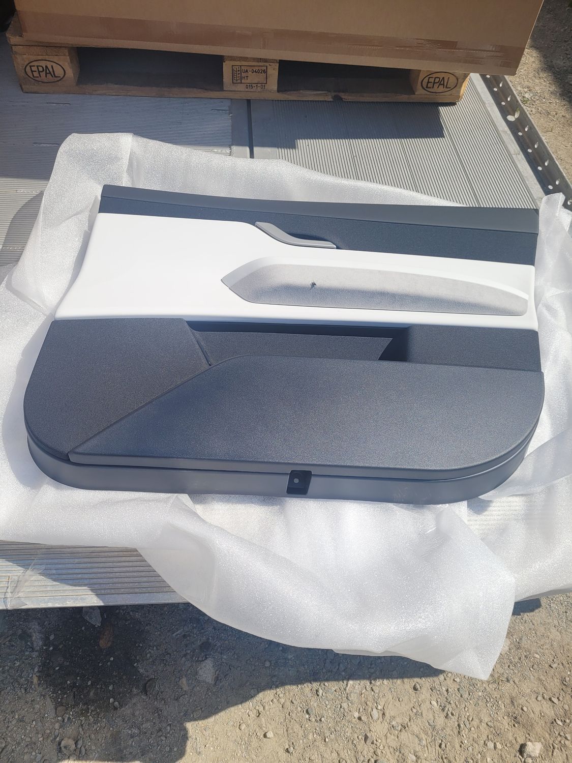 TRIM FR DOOR ASSY EX RH LHD