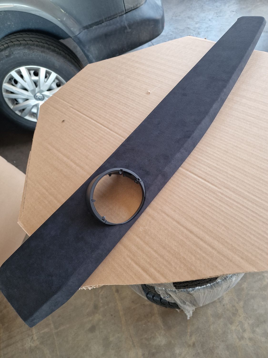 IP MID UPPER PASS SIDE ASSY LHD RX BLACK