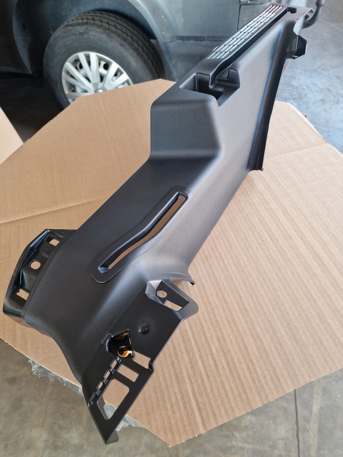 TRIM LOAD SPACE UPR ASSY LH