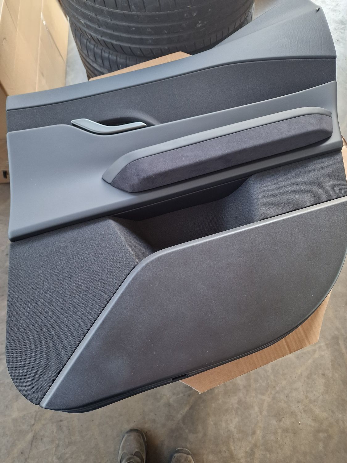 TRIM RR DOOR ASSY RH
