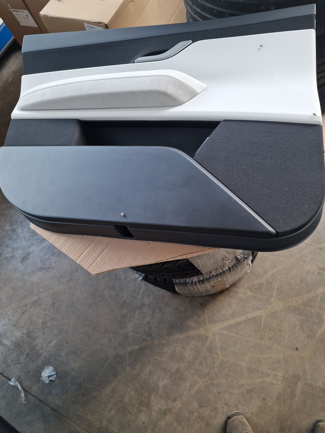TRIM FR DOOR ASSY EX LH LHD