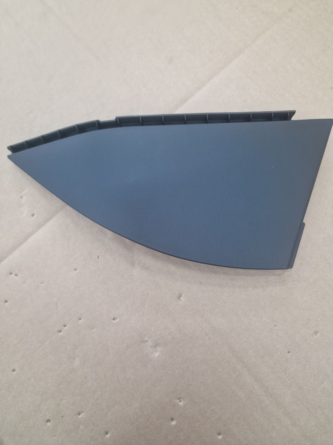 IP END PANEL LH