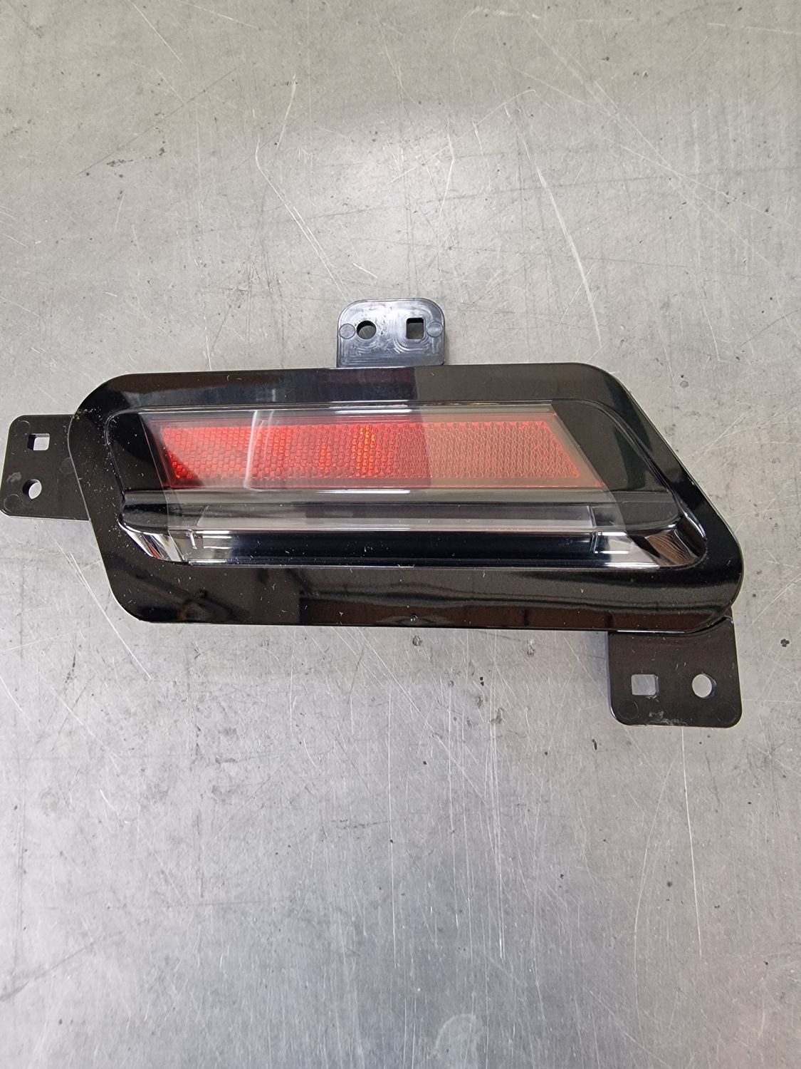 SIDE MARKER D PILLAR RH SAE Amerika