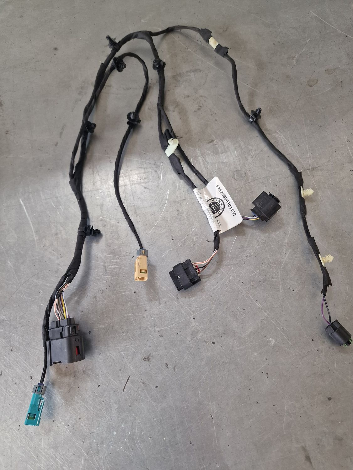 SIDE PANEL LEFT WIRING HARNES