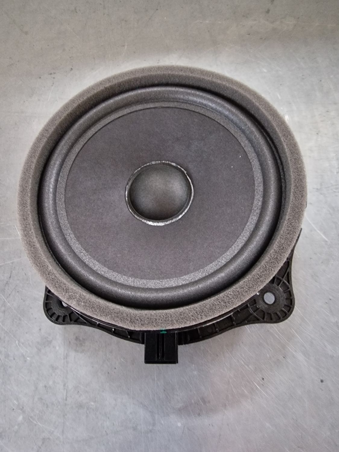 AUDIO WOOFER