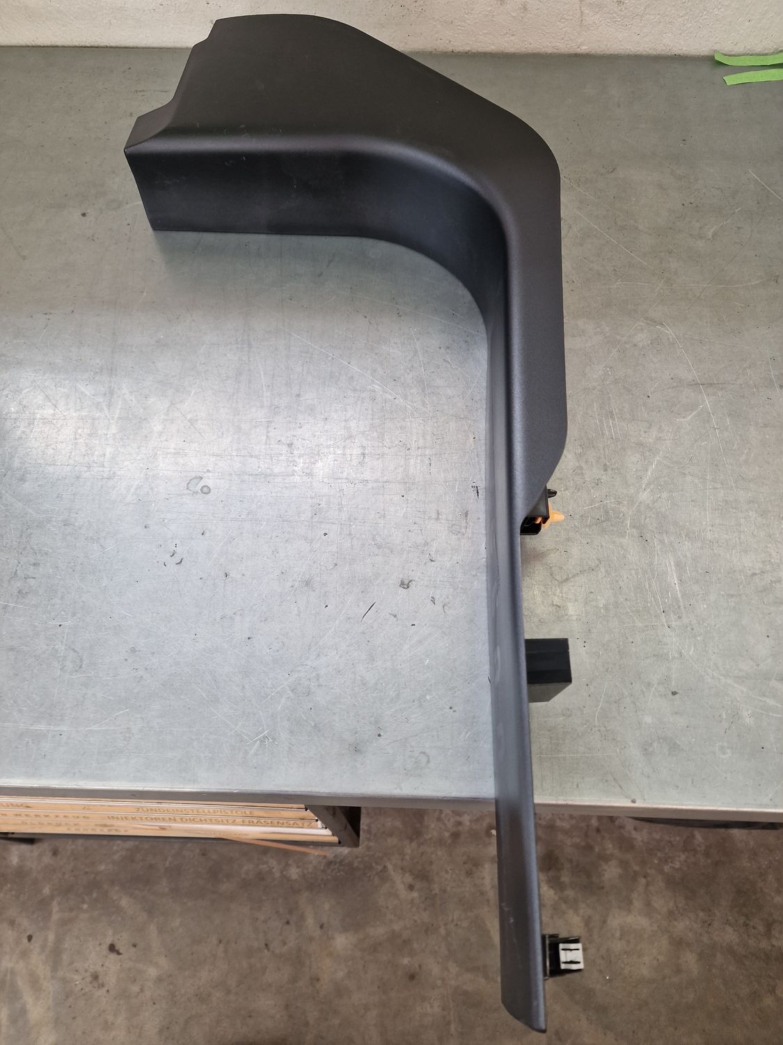 TRIM A PILLAR LWR ASSY LH