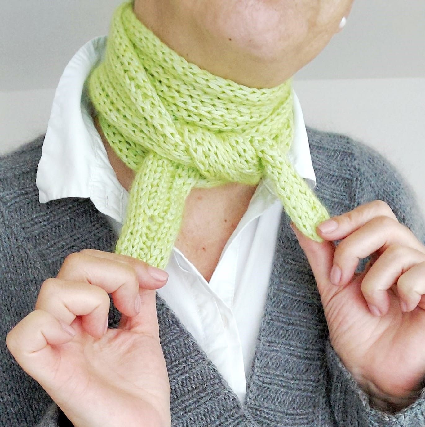 Mia Mia – Strickanleitung für schmalen Schal im Vollpatent | Ideal für 50g Garnreste | Mit Fototutorials &amp; YouTube-Playlist