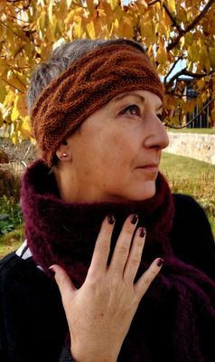 Naila - Klassisches Zopfmuster-Stirnband â Strickanleitung (DK Garn, I-Cord-Rand, Kitchener Stitch) Naila - Klassisches Zopfmuster-Stirnband â Strickanleitung (DK Garn, I-Cord-Rand, Kitchener Stitch)