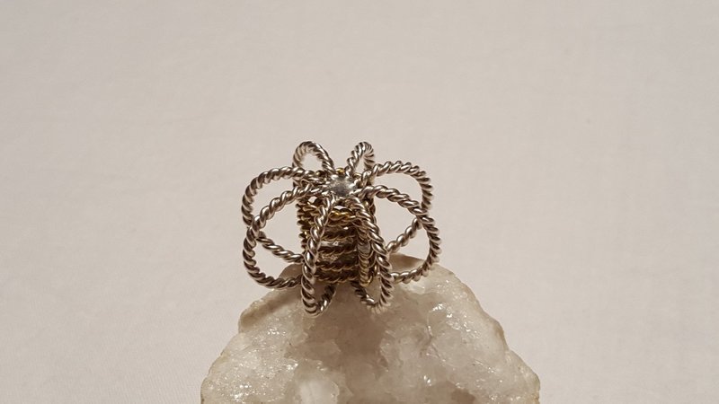 New earth lost cubit pendant
