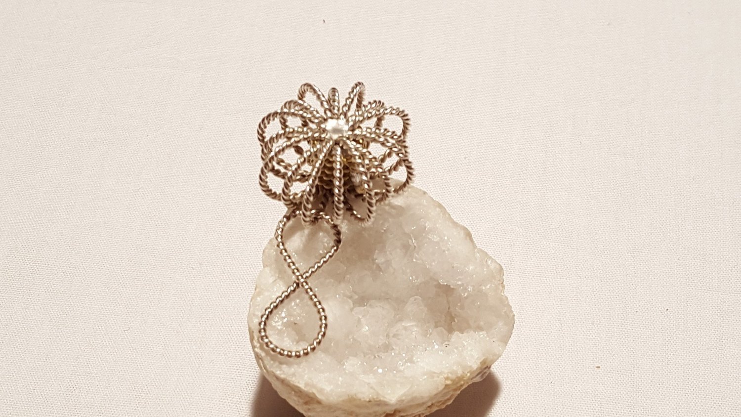 New earth matrix pendant with infinite (Lost Cubit + Sacred Cubit)