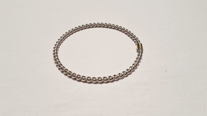 Lost Cubit (0.5 Cubit Tensor-Ring)