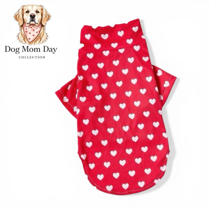 Red Heart Print Turtleneck Tee