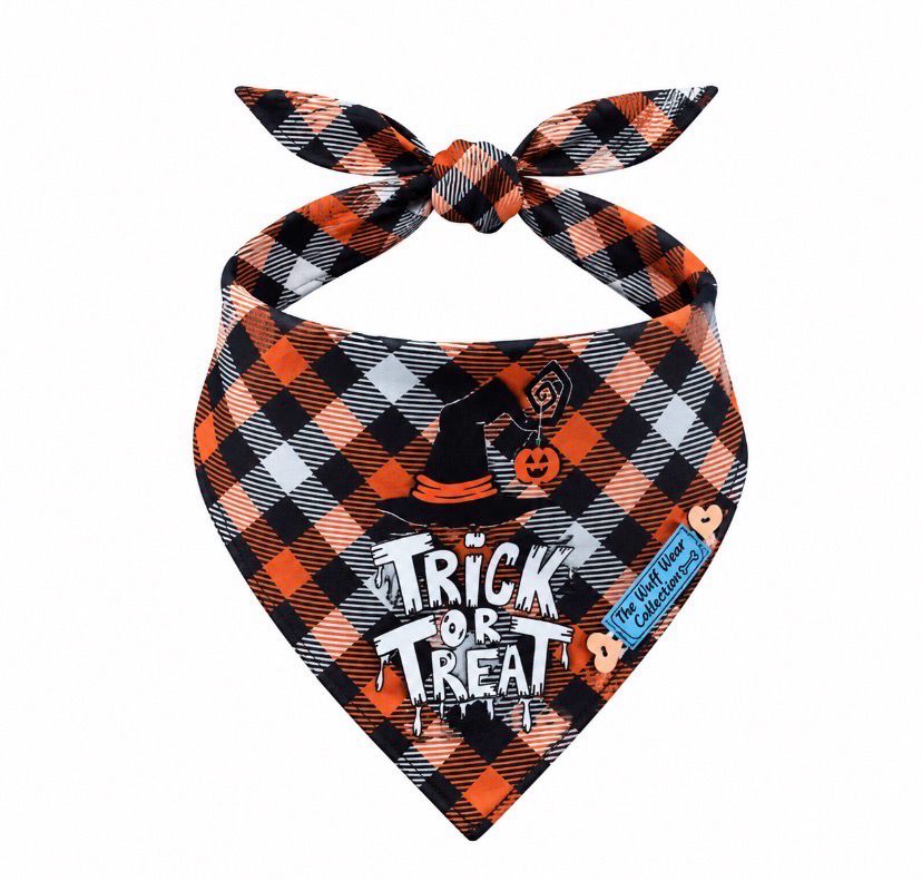 ‘Trick or Treat’ Print Plaid Bandana