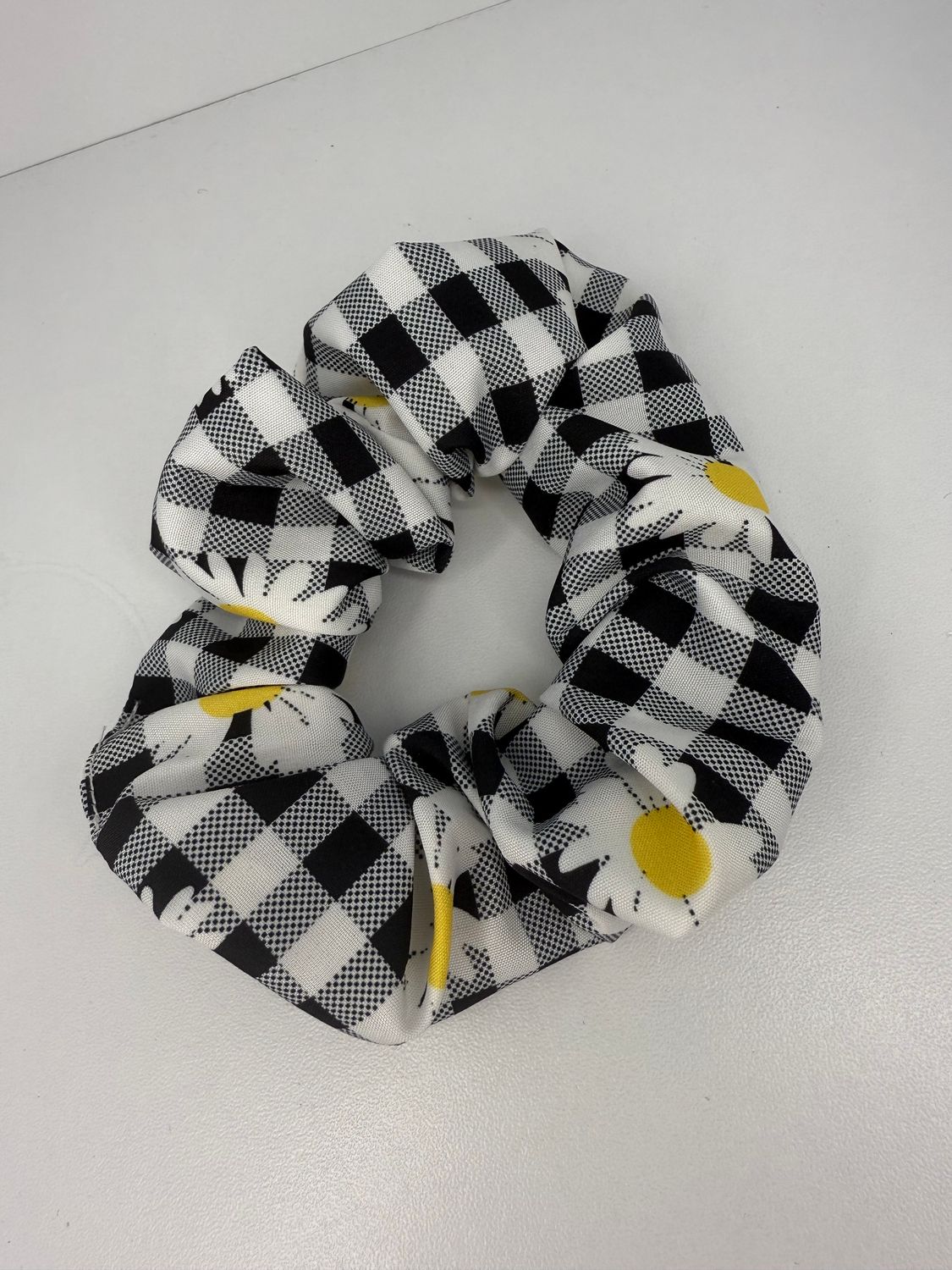 Black Daisy Gingham Bow