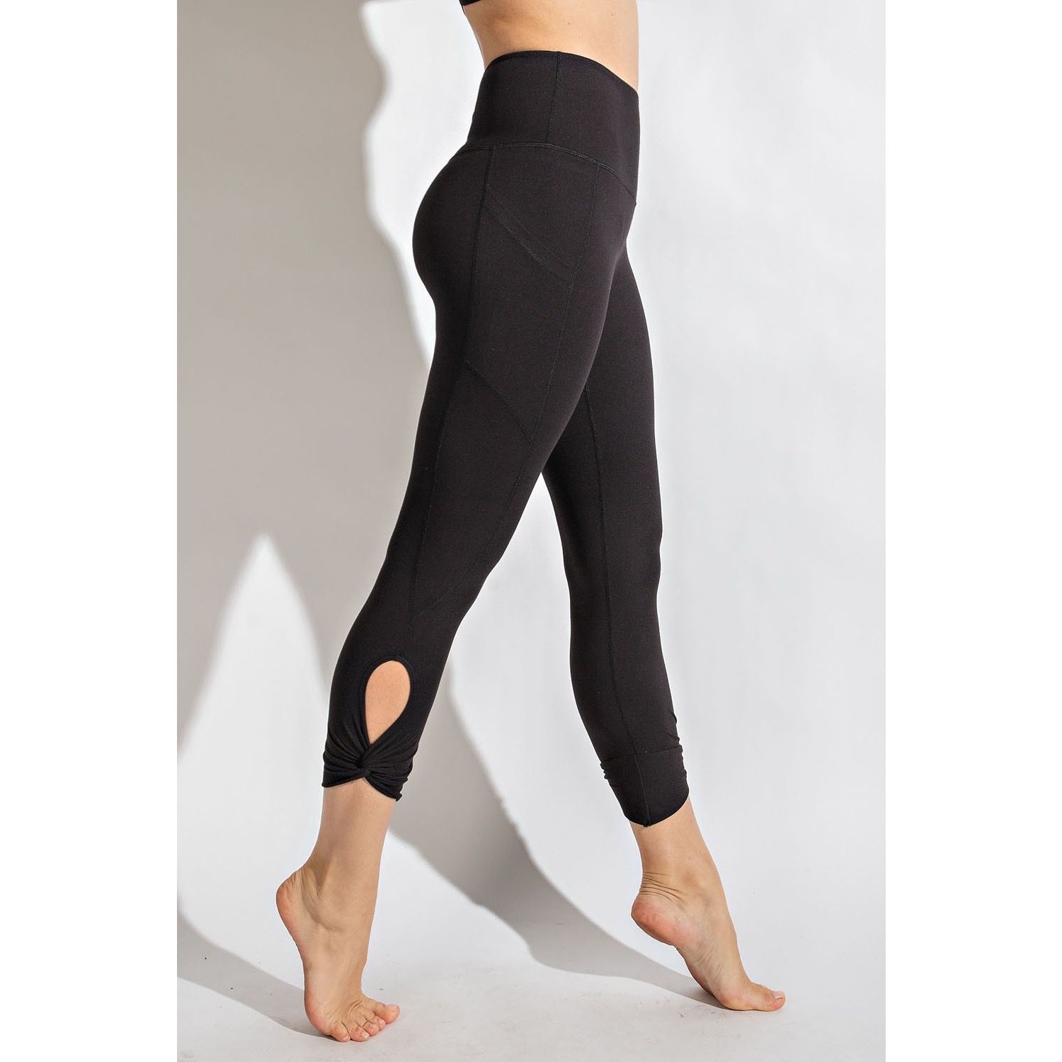 Capri Keyhole Pocket Leggings, Color: Black, Size: S