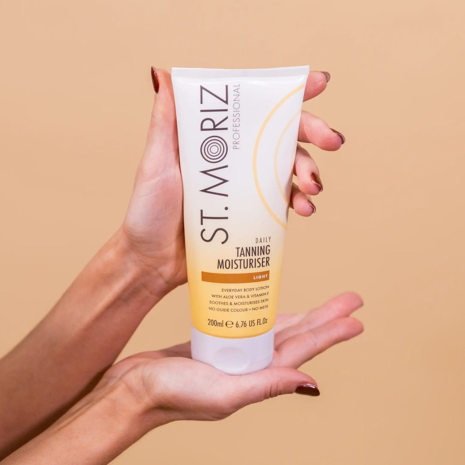 St. Moriz Daily Tanning Moisturizer - Gradual Tan Lotion