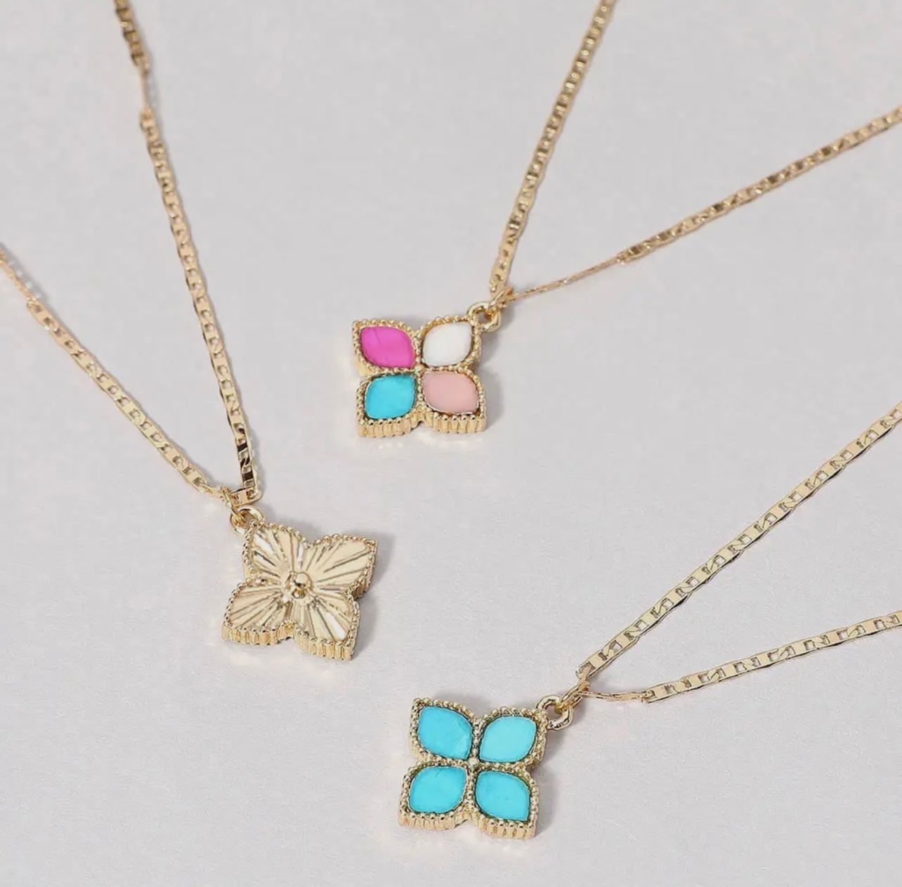 Double-Sided Clover Pendant Necklace